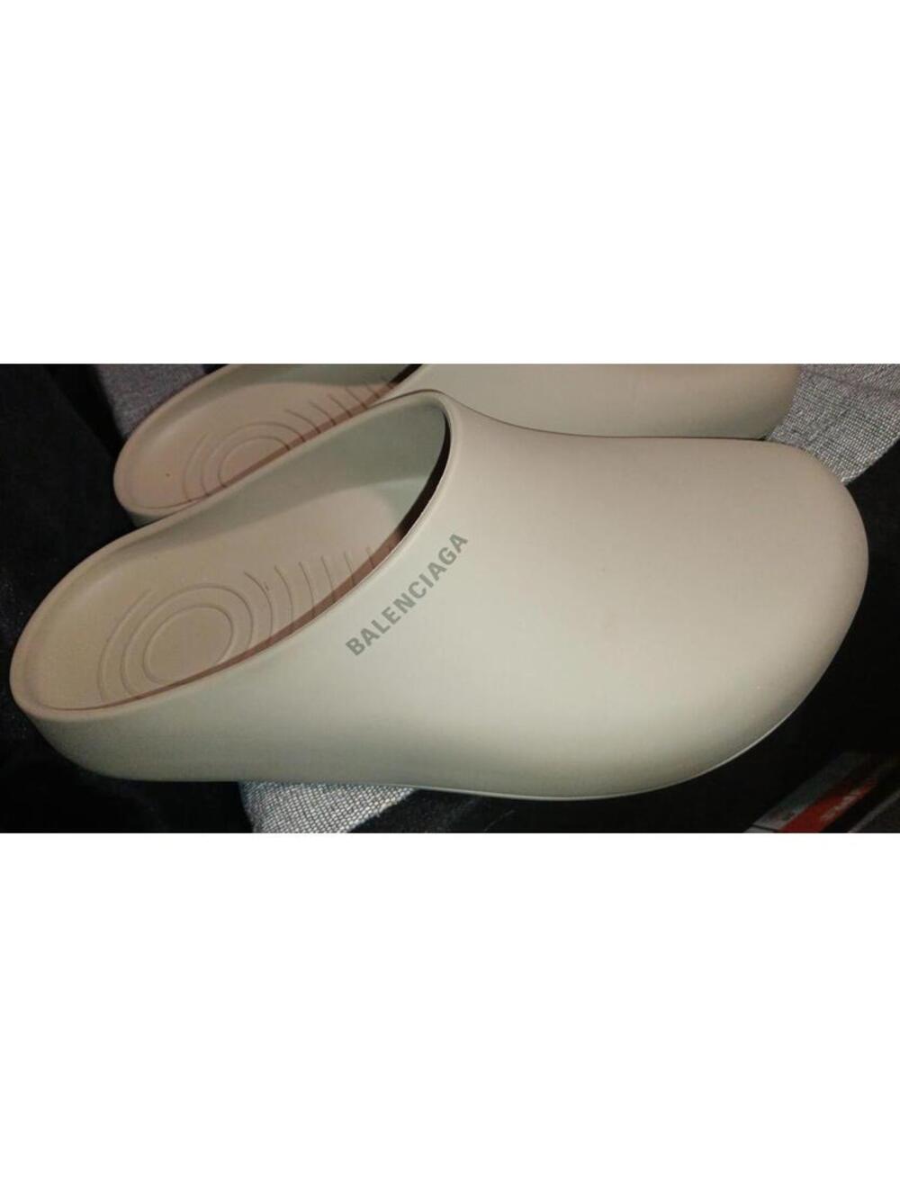 Balenciaga Beige Slip-On Clogs - Picture 2 of 5